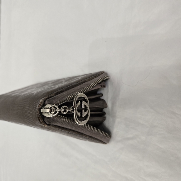 Gucci Brown Monogram Wallet with Silver Charm - Picture 9 of 13
